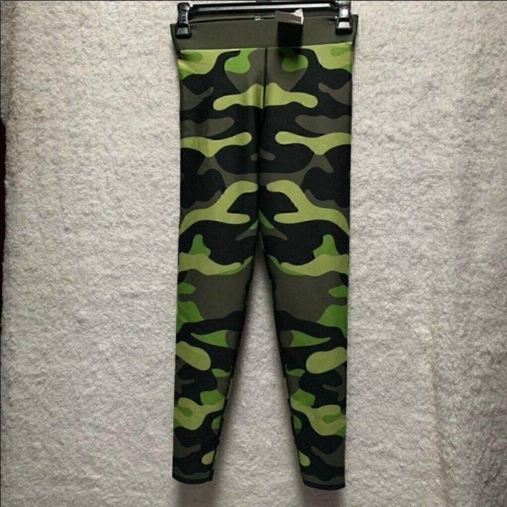 nwot Cor by Ultracor camouflage neon green and black leggings size small - Picture 2 of 6